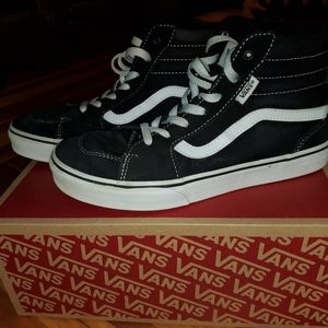 Van's b&w hi-top